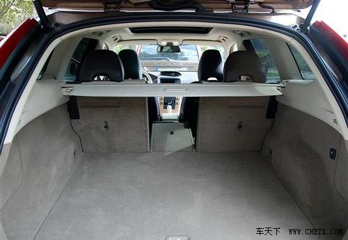 『沃尔沃xc60』 沃尔沃xc60是一款紧凑型suv,于2008年3月高清图片