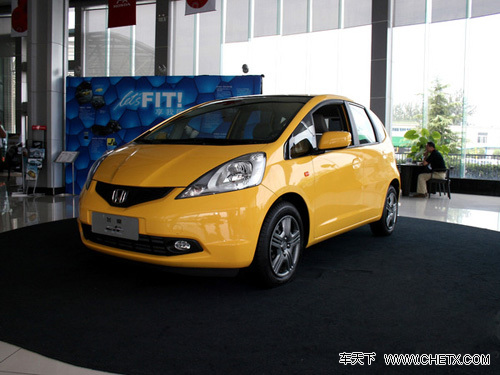 ʱ��С�� �ɶ�1.3L������3000Ԫ����